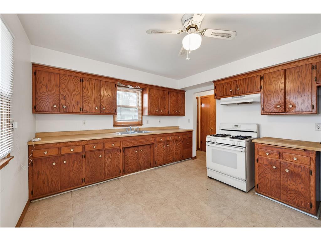 804 8th Avenue S South Saint Paul MN 55075 7002722 image13