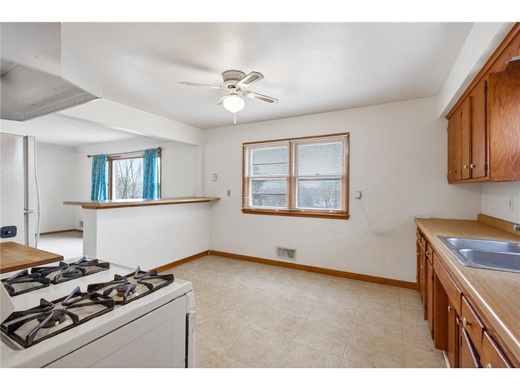 804 8th Avenue S South Saint Paul MN 55075 7002722 image15