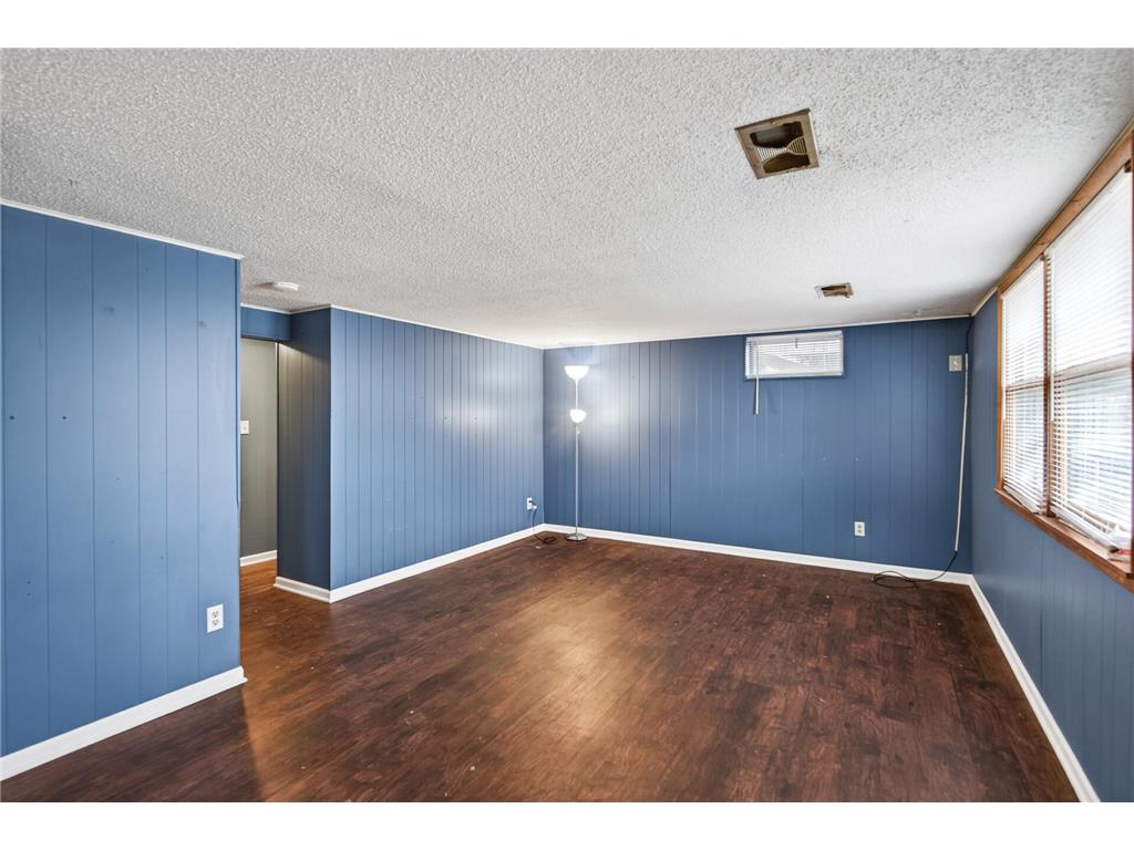 804 8th Avenue S South Saint Paul MN 55075 7002722 image2