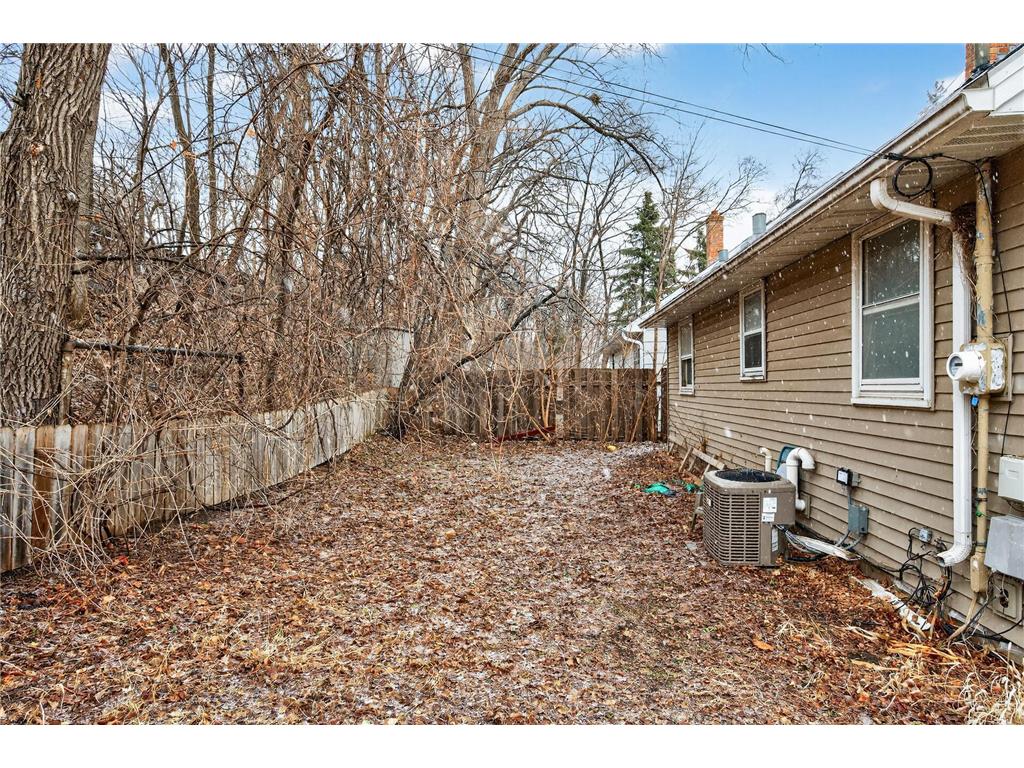 804 8th Avenue S South Saint Paul MN 55075 7002722 image22