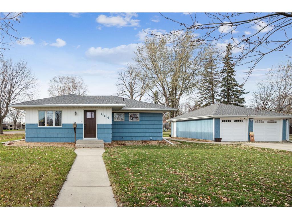 804 9th Street S Olivia MN 56277 6460117 image1