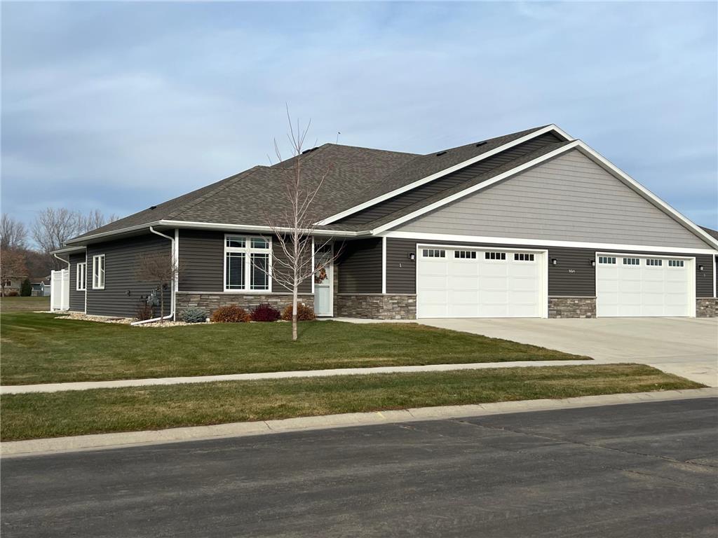 804 Andrew Street #1 Marshall MN 56258 6460190 image1