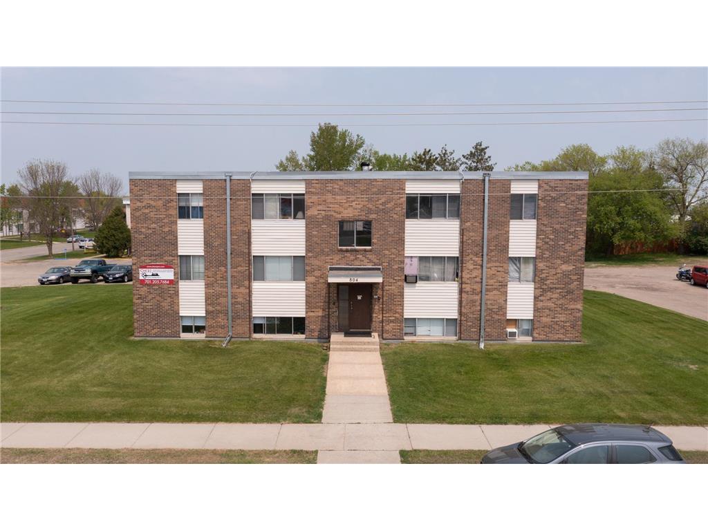 804 Central Street E Detroit Lakes MN 56501 6491874 image1