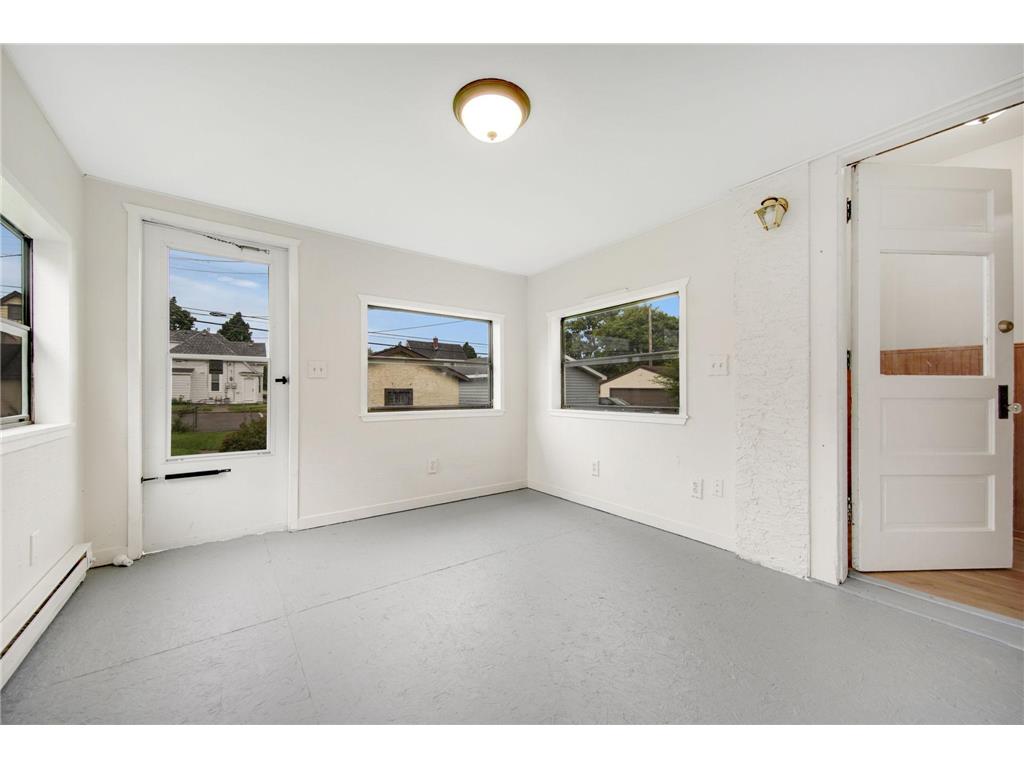 804 Hawthorne Avenue E Saint Paul MN 55106 6822601 image22