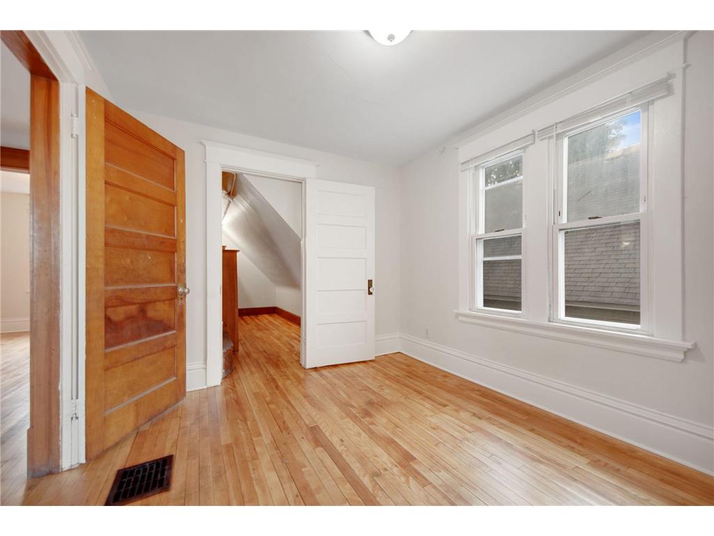 804 Hawthorne Avenue E Saint Paul MN 55106 6822601 image29