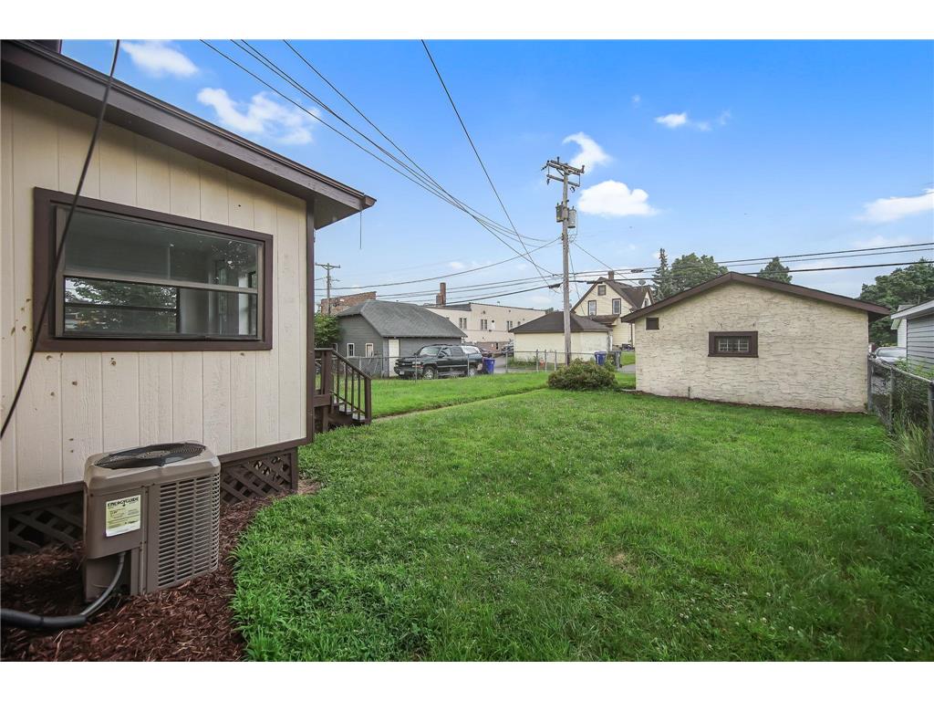 804 Hawthorne Avenue E Saint Paul MN 55106 6822601 image36