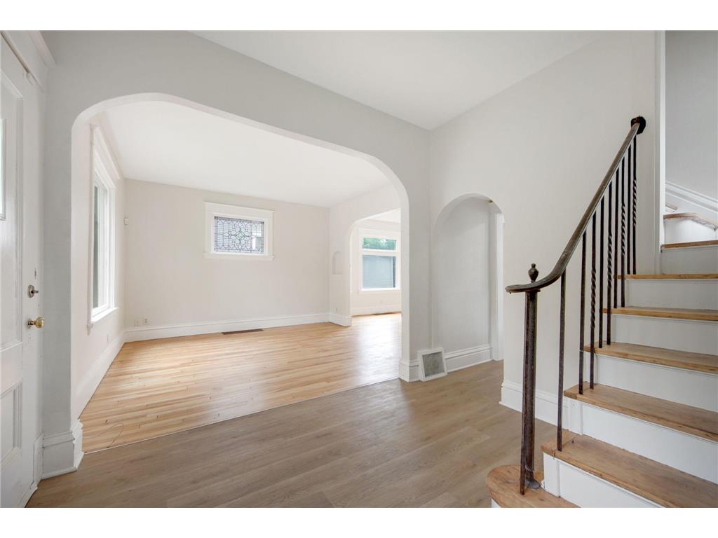 804 Hawthorne Avenue E Saint Paul MN 55106 6822601 image5