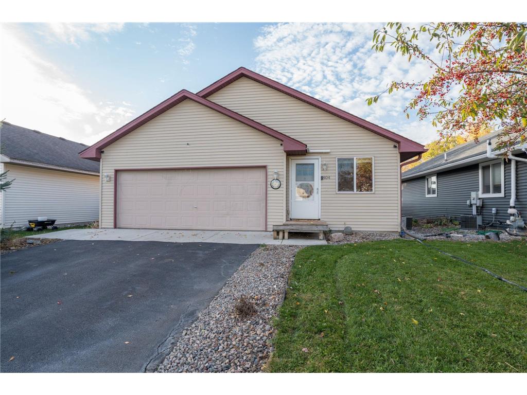 804 Juniper Lane NW Montgomery MN 56069 6804780 image1