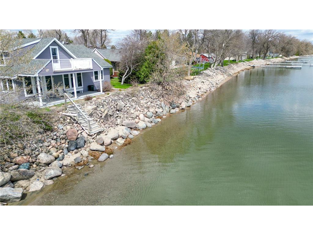 804 Lake Shore Drive Battle Lake MN 56515 - West Battle 7064088 image10