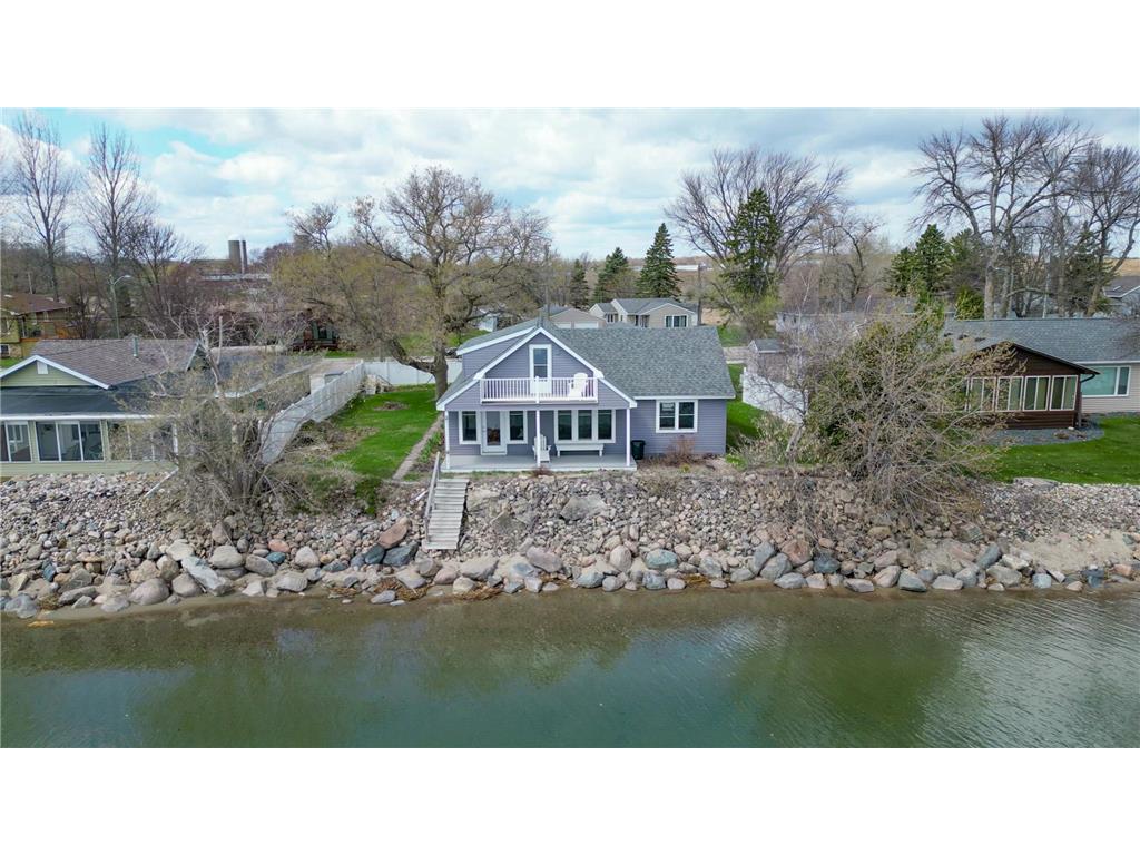 804 Lake Shore Drive Battle Lake MN 56515 - West Battle 7064088 image2