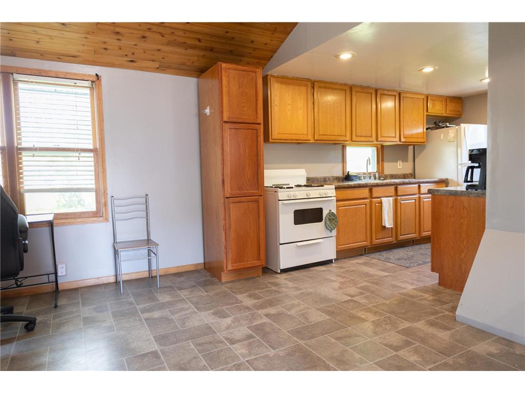 804 Redding Avenue Windom MN 56101 7074639 image18