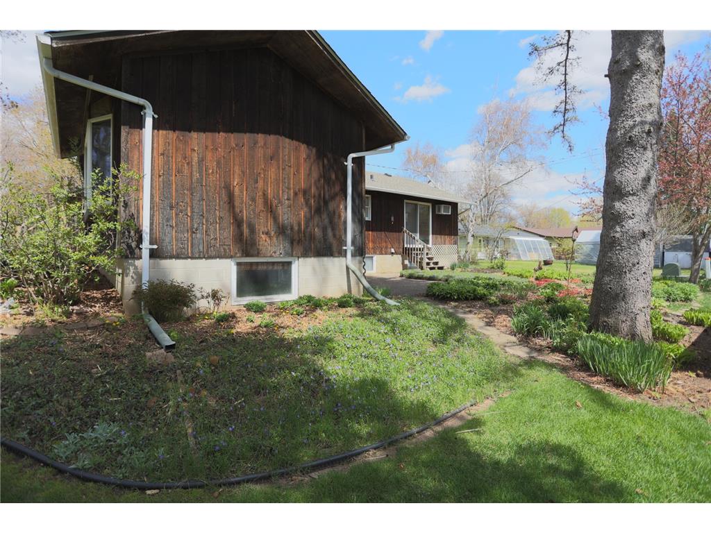 804 Valley View Drive River Falls WI 54022 7067067 image8