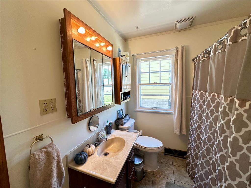 804 W Mark Street Winona MN 55987 7081397 image11