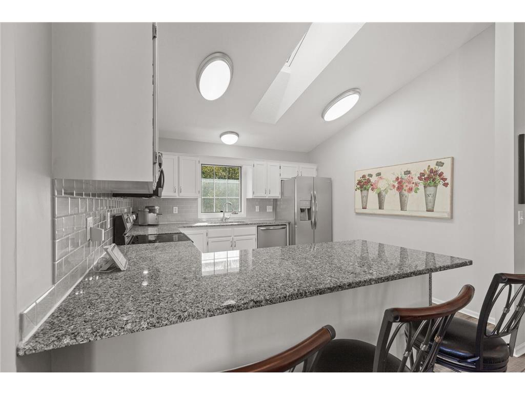 804 Wescott Square, Eagan, MN, 55123 MLS 6528043 Edina Realty