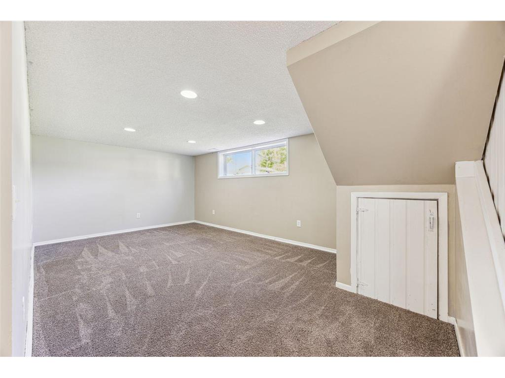 8040 Xenia Avenue N Brooklyn Park MN 55443 7009900 image13