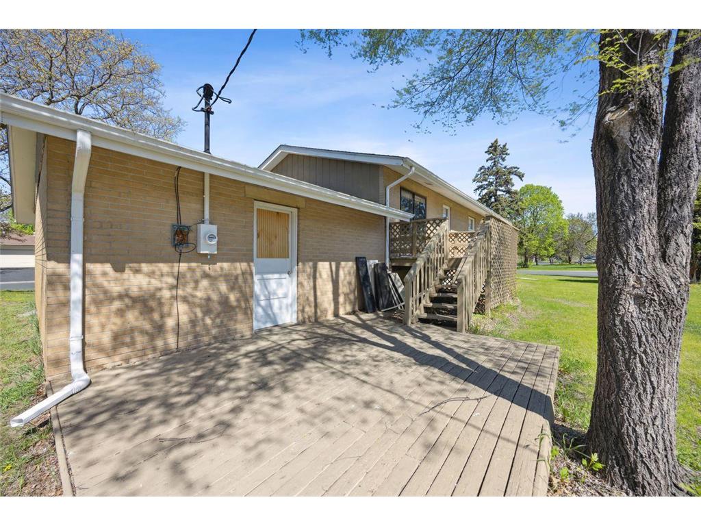 8040 Xenia Avenue N Brooklyn Park MN 55443 7009900 image21