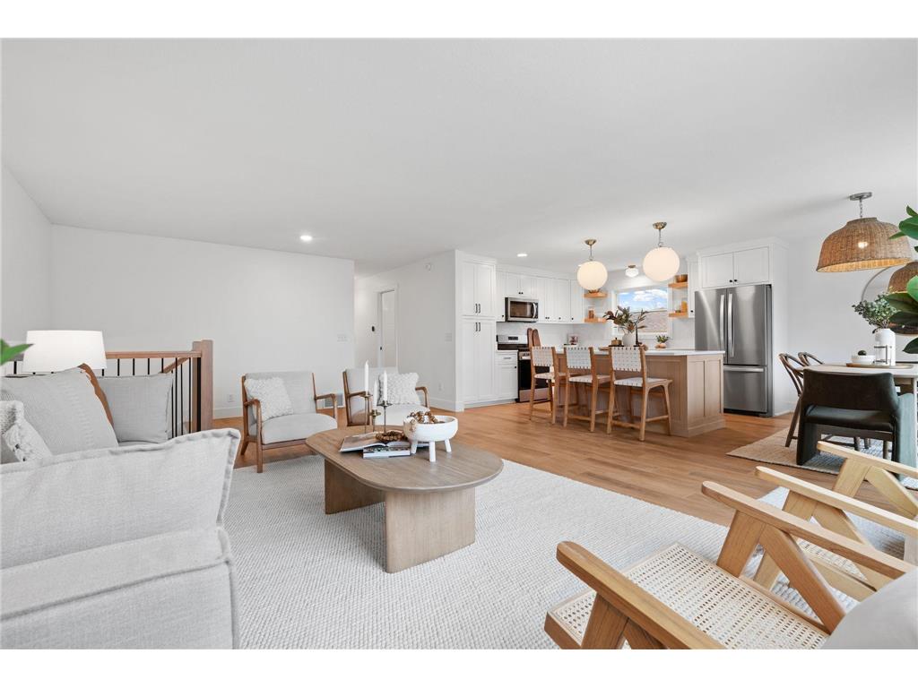 8047 Cheyenne Avenue Chanhassen MN 55317 - Rice Marsh 6485270 image1