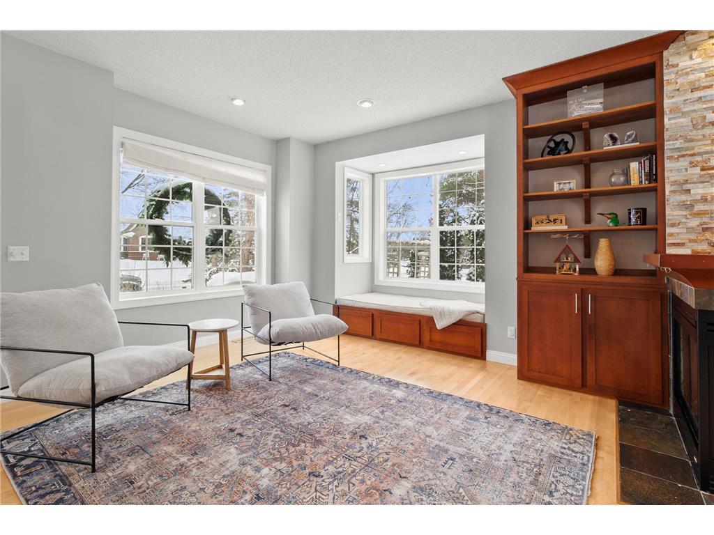 8048 Marsh Creek Alcove Woodbury MN 55125 6826073 image5