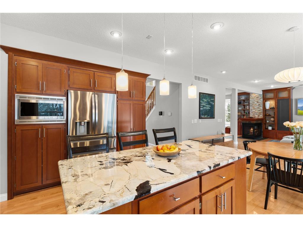 8048 Marsh Creek Alcove Woodbury MN 55125 7036875 image12