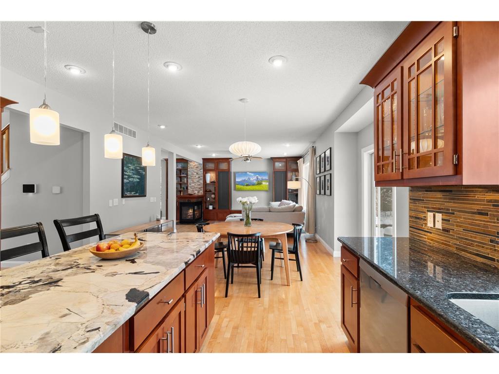 8048 Marsh Creek Alcove Woodbury MN 55125 7036875 image14