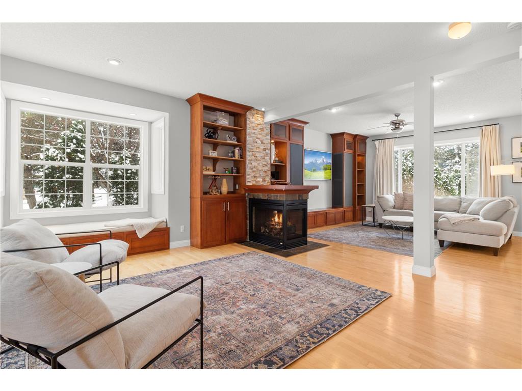 8048 Marsh Creek Alcove Woodbury MN 55125 7036875 image3