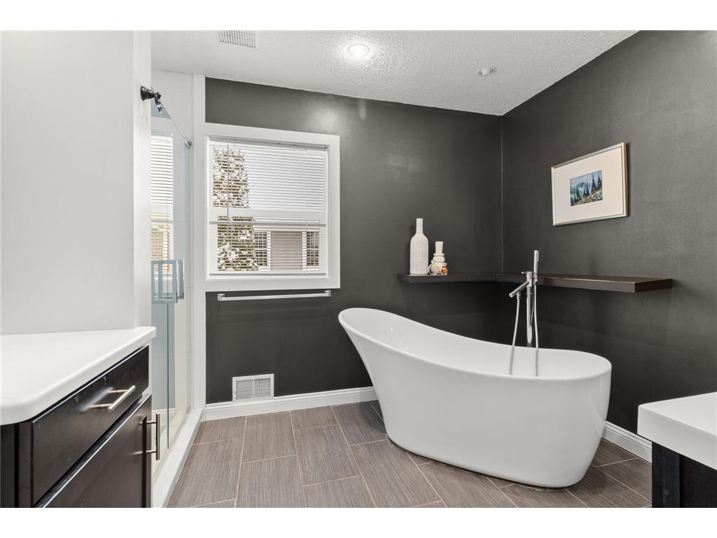 8048 Marsh Creek Alcove Woodbury MN 55125 7036875 image33