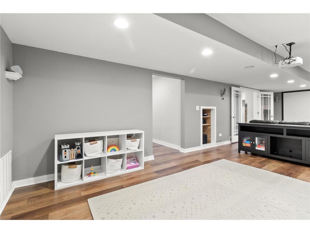 8048 Marsh Creek Alcove Woodbury MN 55125 7036875 image42