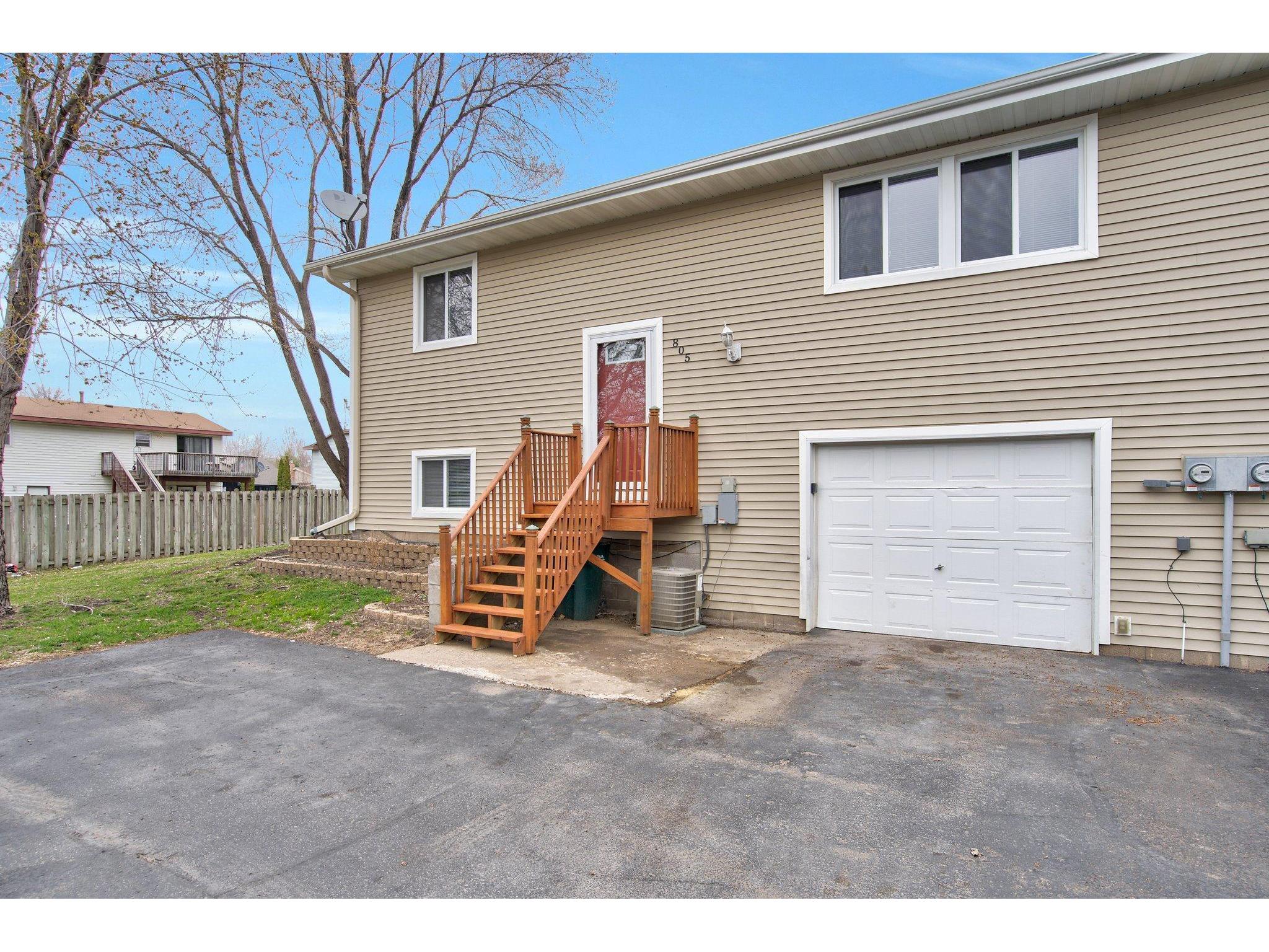 805 125th Lane NE, Blaine, MN 55434 MLS 5735691 Edina Realty