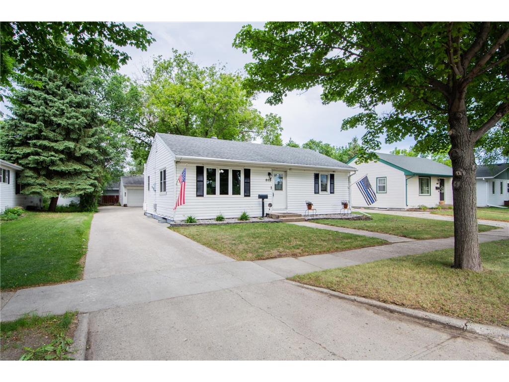 805 13th Street N Moorhead MN 56560 7090826 image1