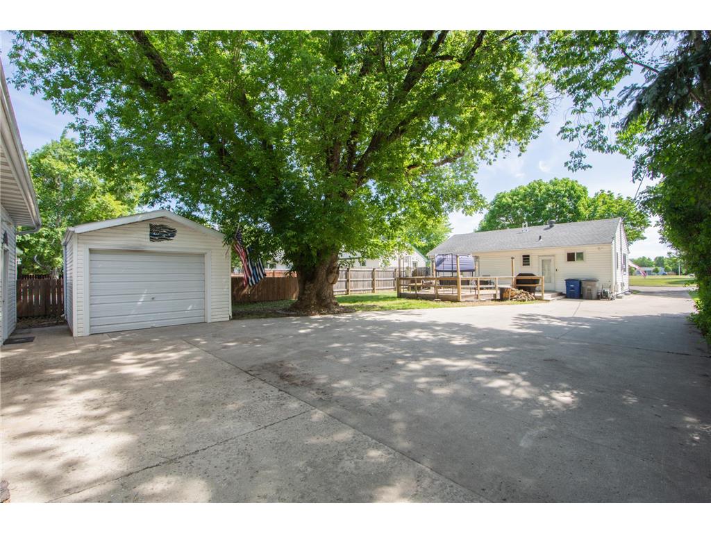 805 13th Street N Moorhead MN 56560 7090826 image36