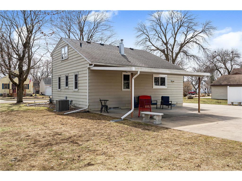 805 15th Avenue SE Austin MN 55912 7047057 image14