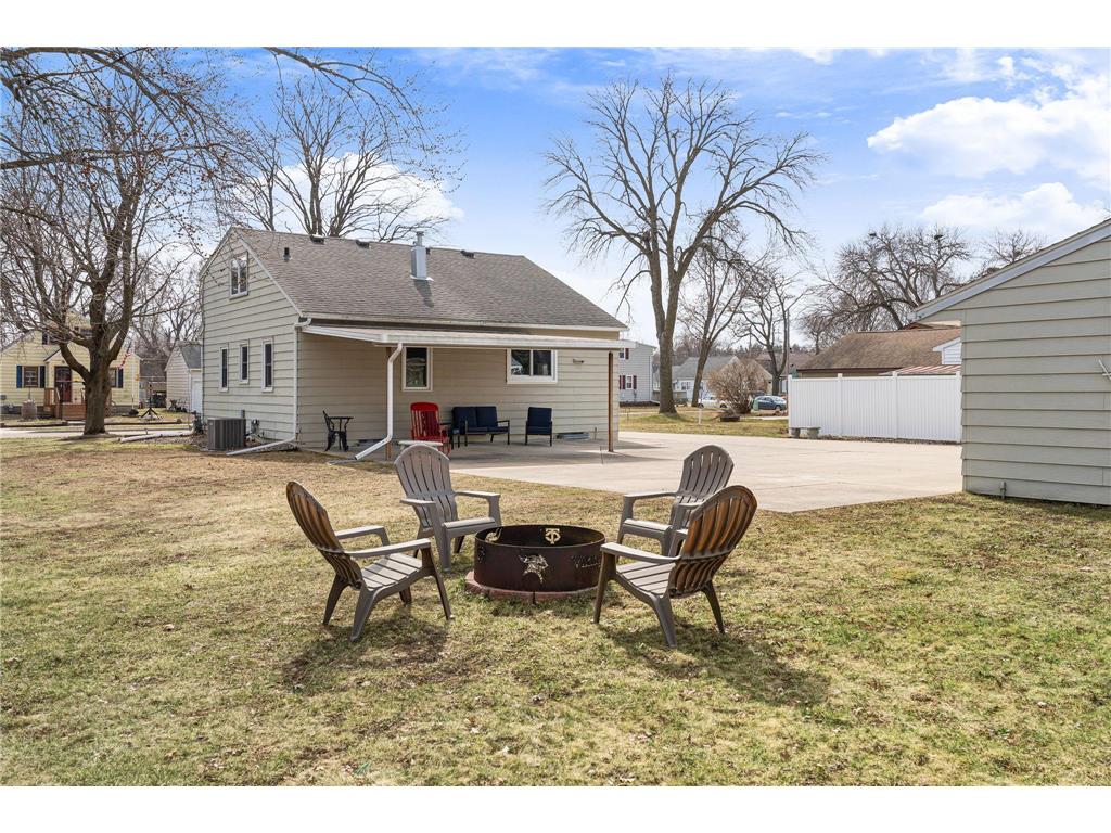 805 15th Avenue SE Austin MN 55912 7047057 image16