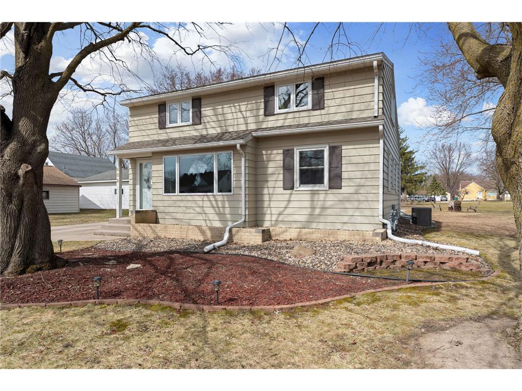 805 15th Avenue SE Austin MN 55912 7047057 image2