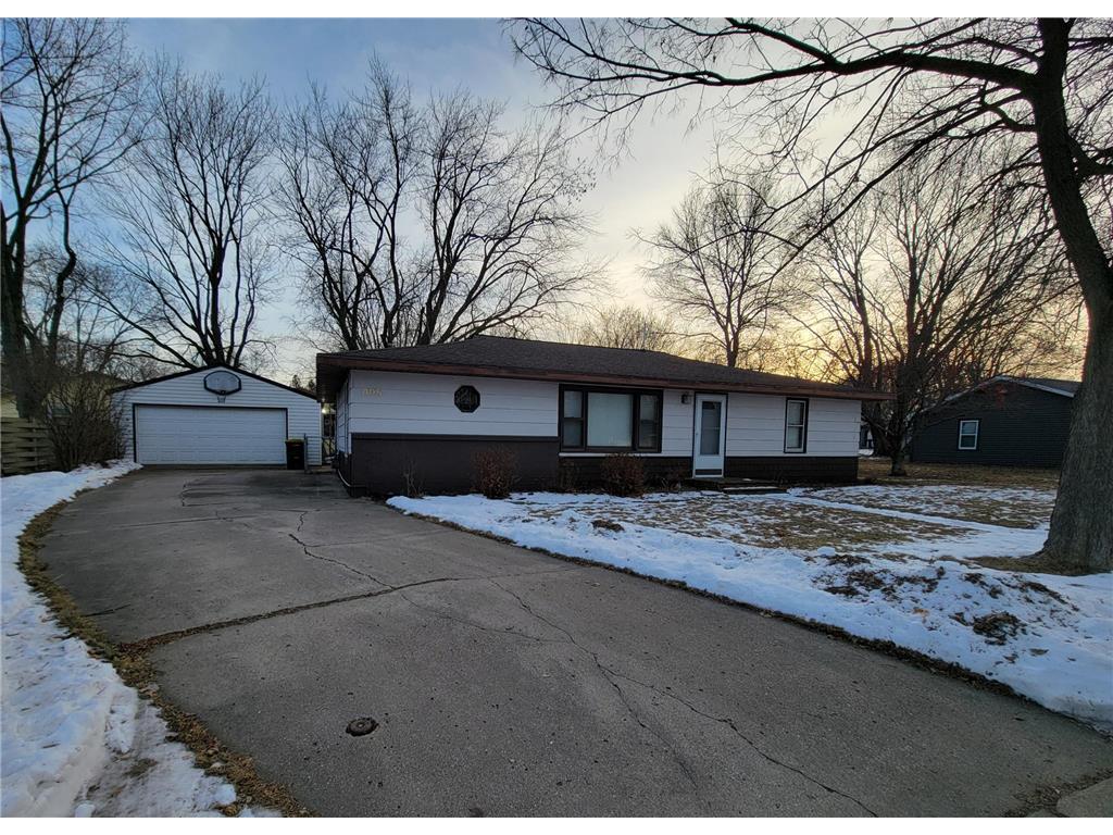 805 15th Avenue SW Willmar MN 56201 6646386 image1