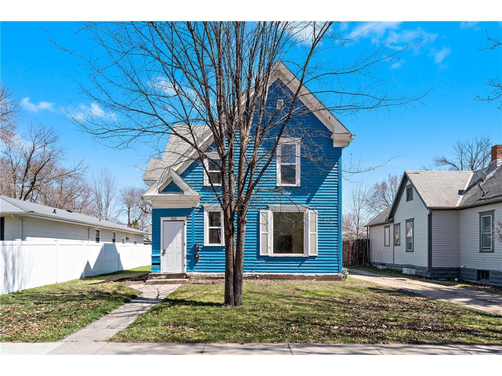 805 4th Street SW Willmar MN 56201 7056019 image1