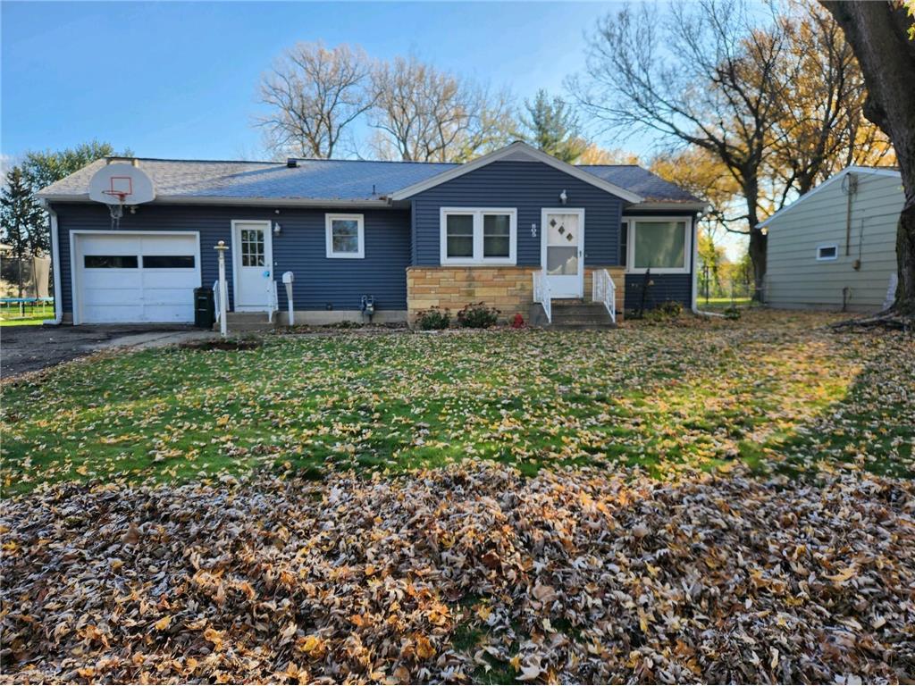 805 5th Street SW Waseca MN 56093 6454416 image1