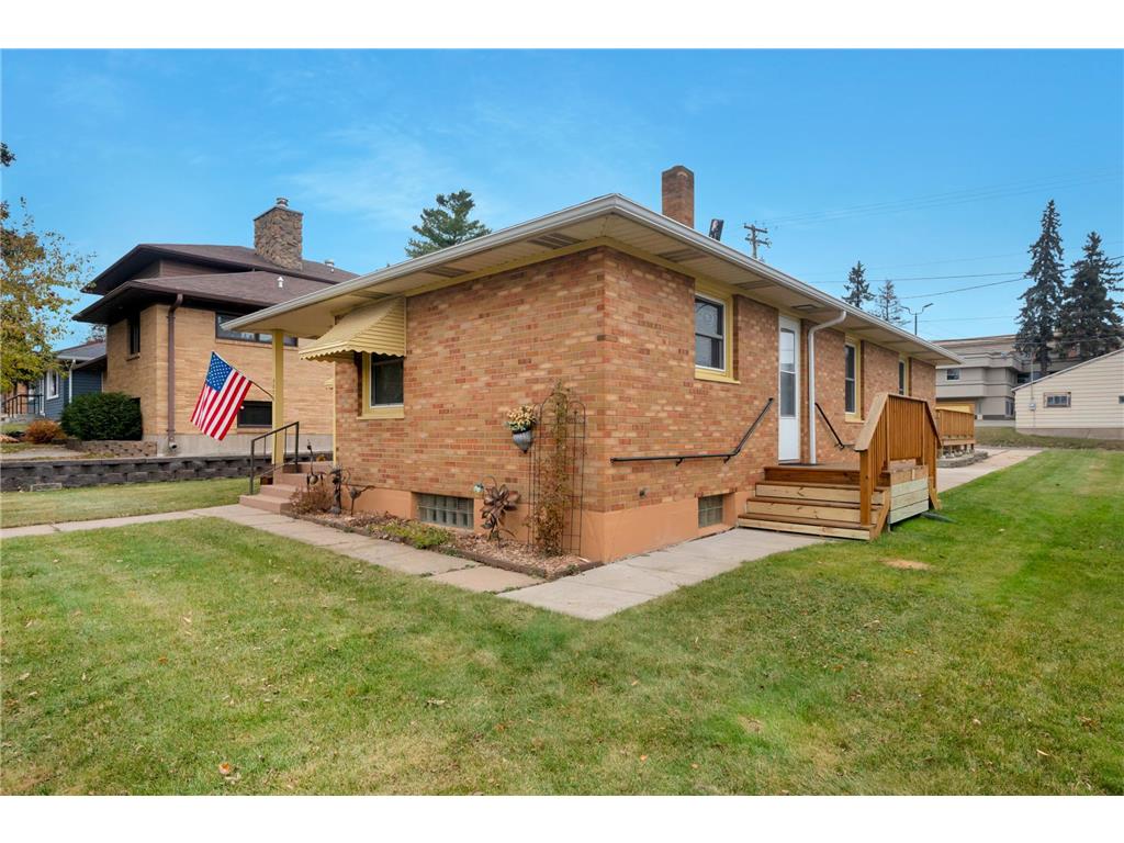 805 8th Street N Virginia MN 55792 6824396 image2