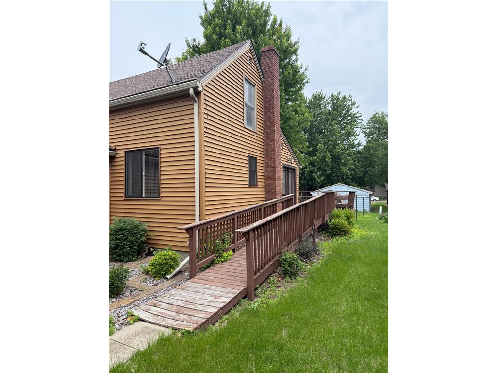 805 E Elm Street Redwood Falls MN 56283 6738101 image14