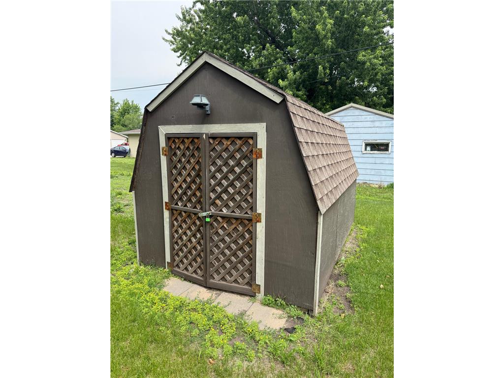 805 E Elm Street Redwood Falls MN 56283 6738101 image17