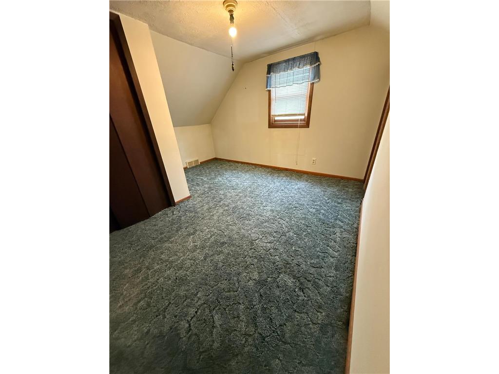 805 E Elm Street Redwood Falls MN 56283 6738101 image7