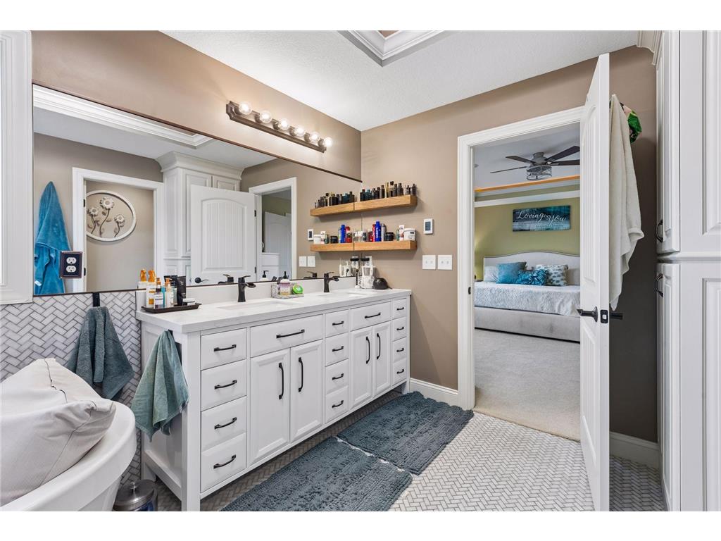 805 Forest Arms Lane Orono MN 55364 - Lake Minnetonka 7044440 image54
