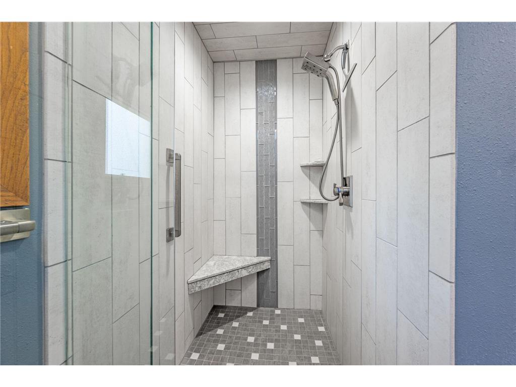 805 Hengen Street Fairmont MN 56031 7038192 image32