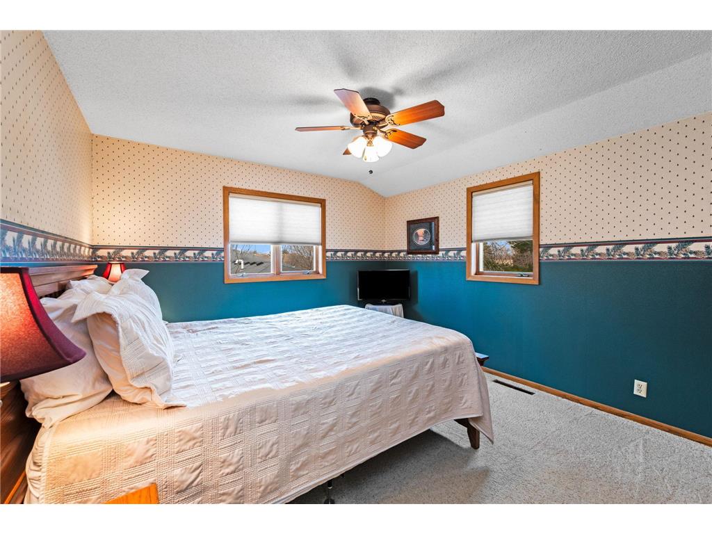 805 Hengen Street Fairmont MN 56031 7038192 image41