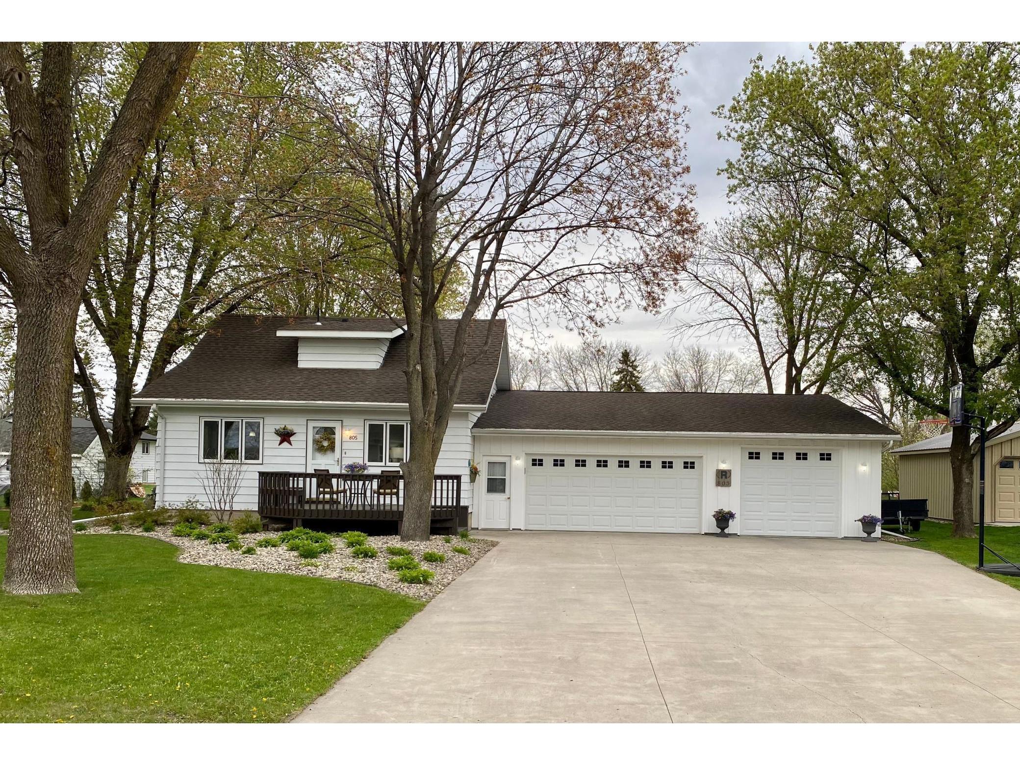 805 Kandiyohi Avenue, Prinsburg, MN 56281 MLS 5751502 Edina Realty