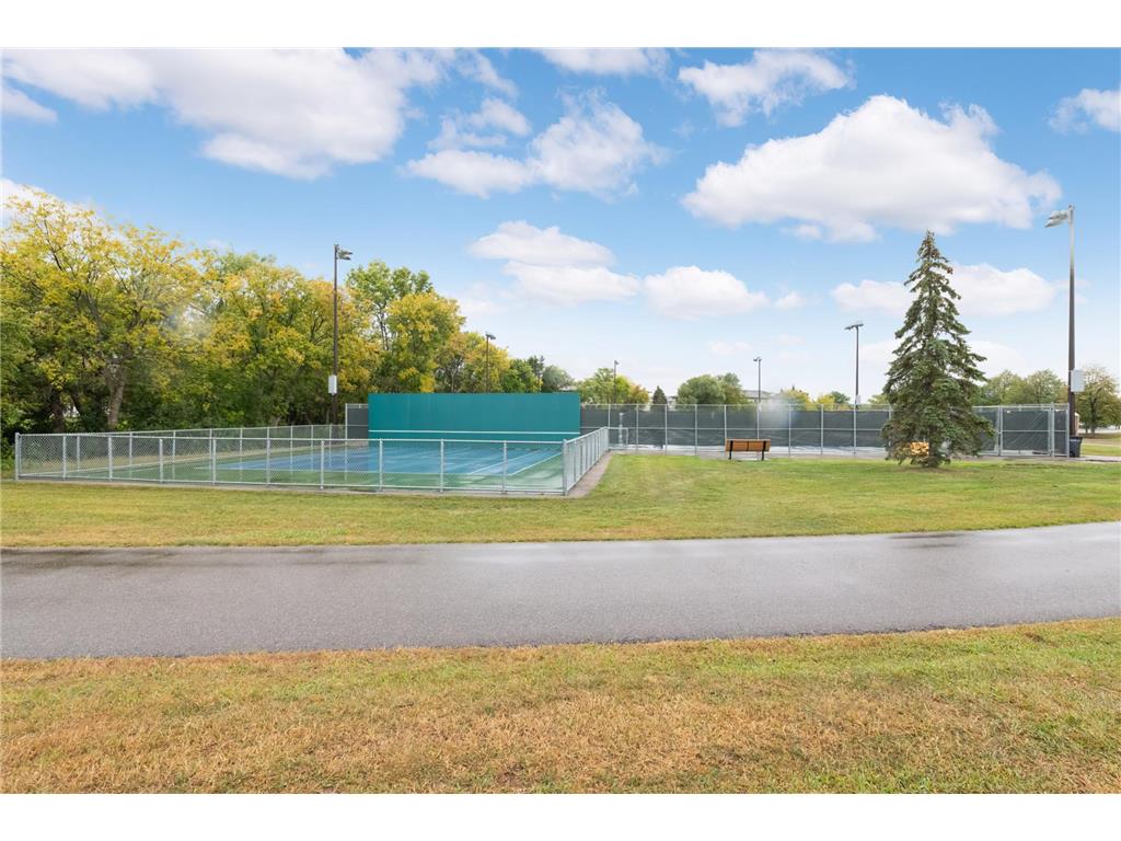 805 Kingsview Lane N Plymouth MN 55447 7072246 image36