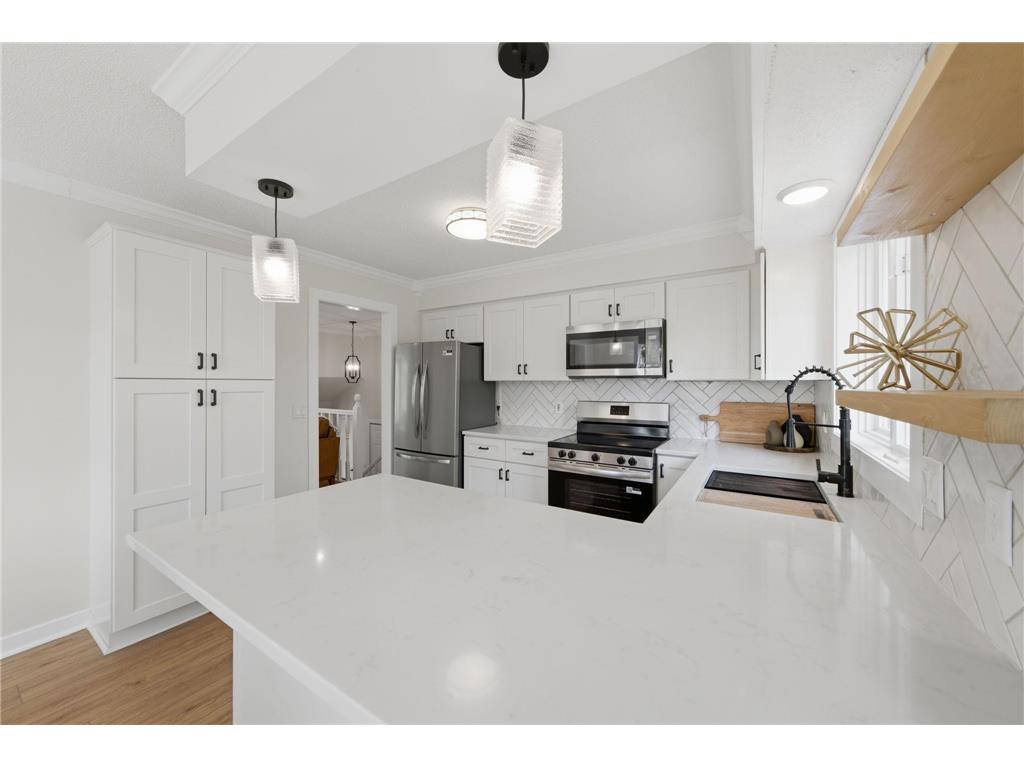 805 Lacota Lane Burnsville MN 55337 7072491 image6