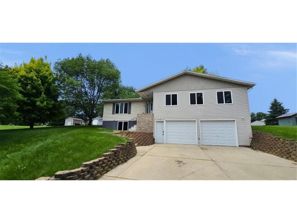 805 Louis Avenue Jackson MN 56143 6736793 image1