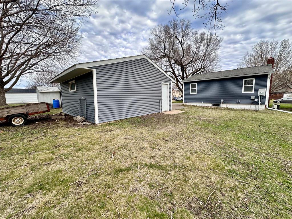 805 N 5th Street Marshall MN 56258 7055902 image17
