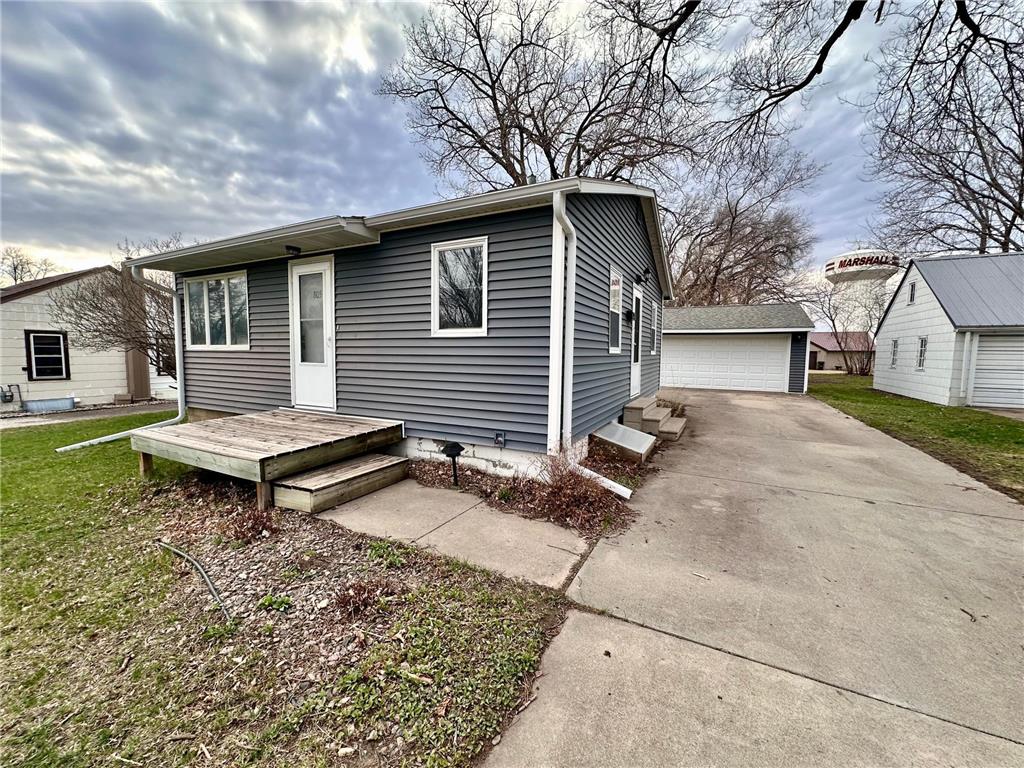 805 N 5th Street Marshall MN 56258 7055902 image2