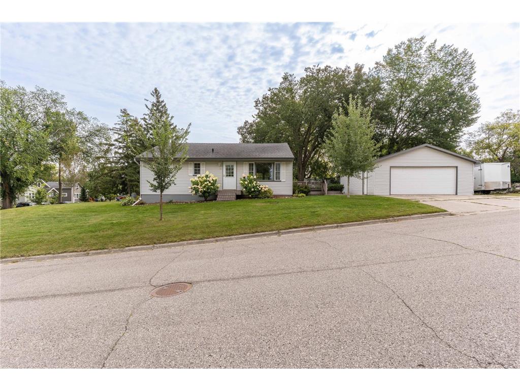 805 S Oak Street Fergus Falls MN 56537 6784966 image1